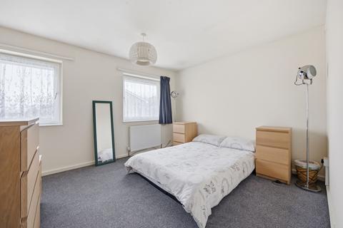 undefined, Bristol BS5