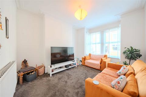 4 bedroom terraced house for sale, St. Peters Mount, Leeds, West Yorkshire