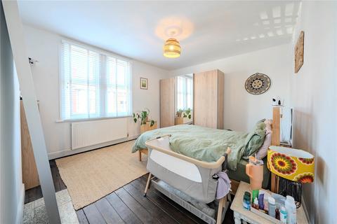 4 bedroom terraced house for sale, St. Peters Mount, Leeds, West Yorkshire
