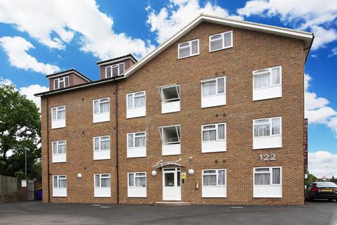 Studio to rent, 122 Bunns Lane, Chuchill House, Mill Hill Broadway