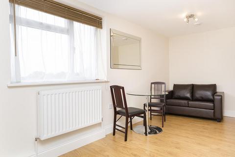 Studio to rent, 122 Bunns Lane, Chuchill House, Mill Hill Broadway