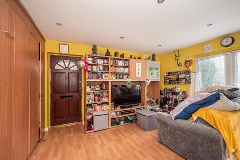 undefined, Kings Road, Petersfield, Hampshire