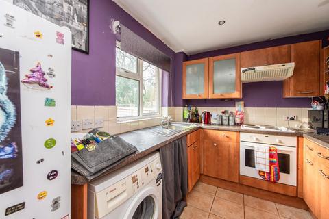 undefined, Kings Road, Petersfield, Hampshire