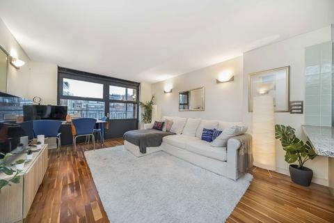 1 bedroom flat to rent, Britton Street, London EC1M