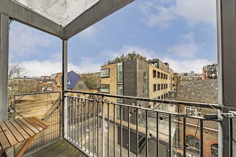 1 bedroom flat to rent, Britton Street, London EC1M