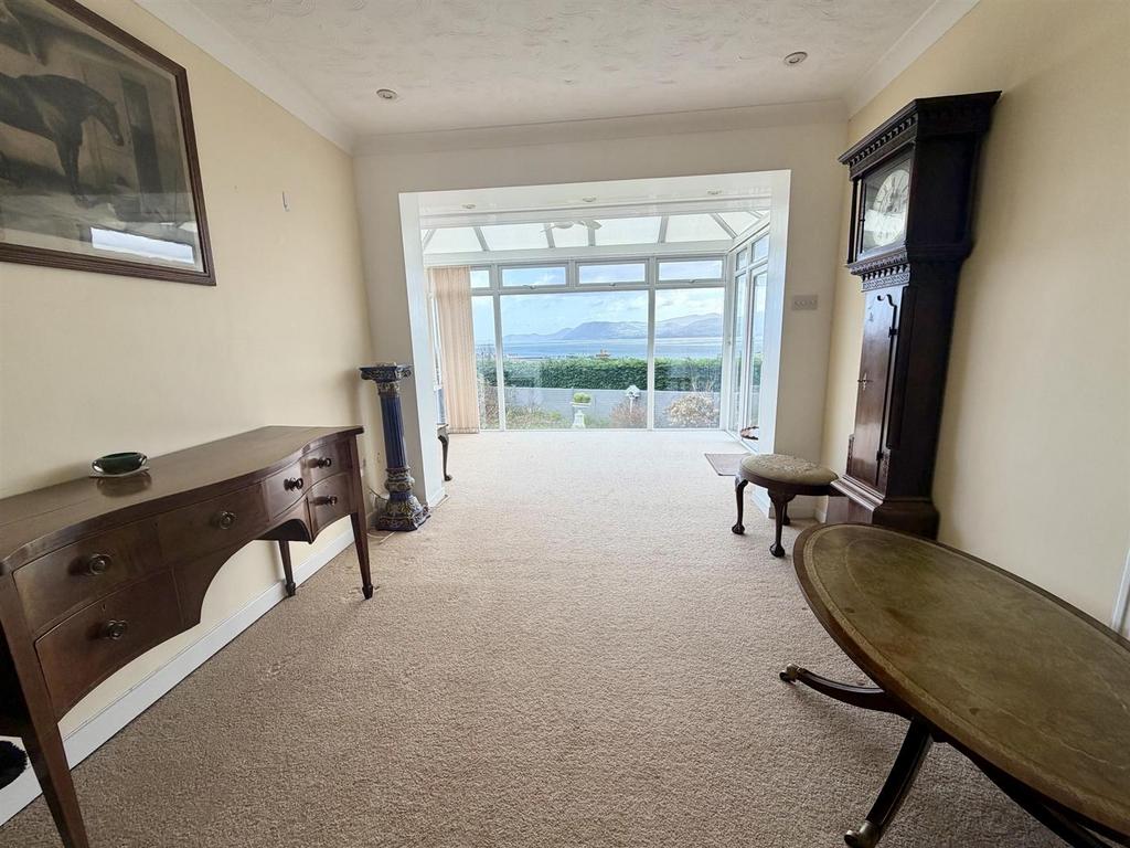Dining/Sitting Room