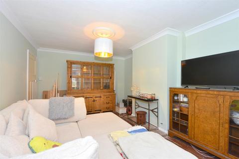 3 bedroom end of terrace house for sale, Racecourse Avenue, Monkmoor, Shrewsbury