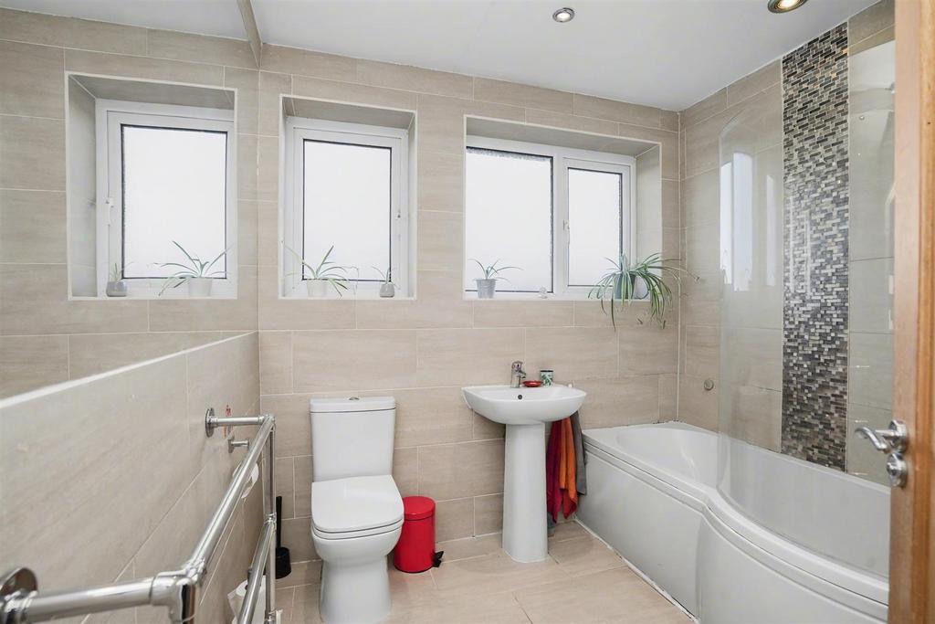 63 Beaufort Avenue-9.jpeg
