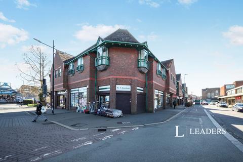 undefined, Queensway Parade, Dunstable, Bedfordshire, LU5