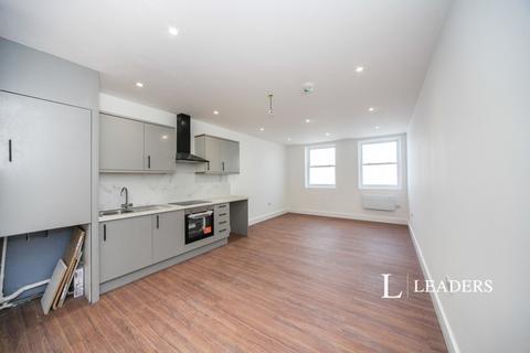 undefined, Queensway Parade, Dunstable, Bedfordshire, LU5