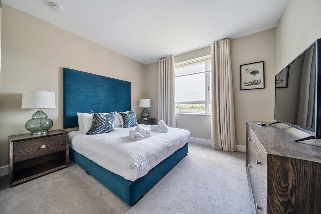 Bedroom One (2)