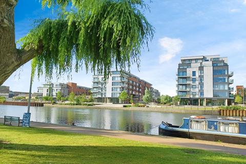 2 bedroom apartment for sale, East Station Road, Fletton Quays, PE2