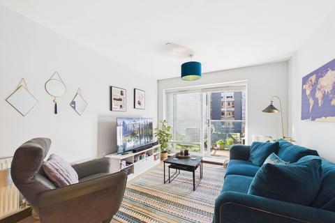 2 bedroom apartment for sale, East Station Road, Fletton Quays, PE2