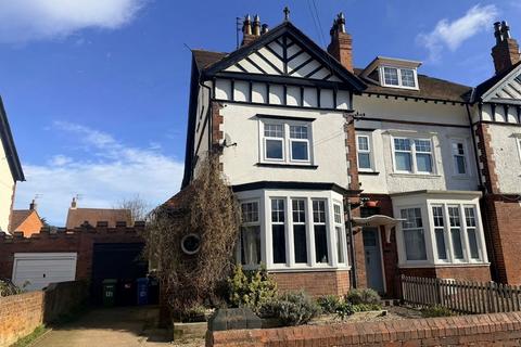 5 bedroom semi-detached house for sale, Scalby Road, Scarborough, YO12