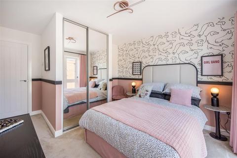 4 bedroom end of terrace house for sale, 26 Limestone Road, Chichester