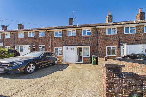 undefined, Spring Plat, Crawley RH10