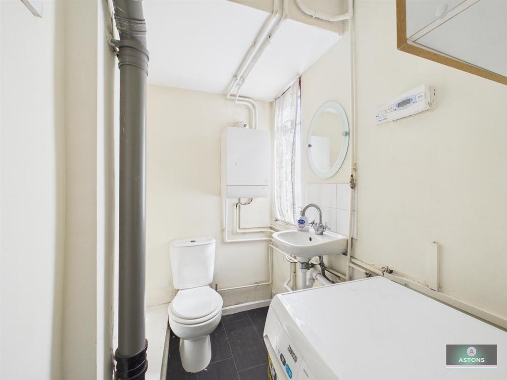 Downstairs WC.jpg