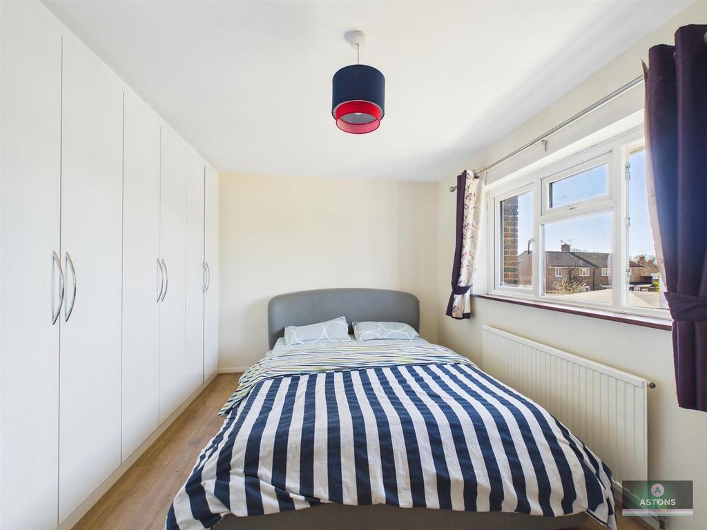 Bedroom 1.jpg