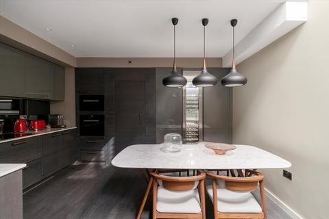 undefined, Rede Place, London W2