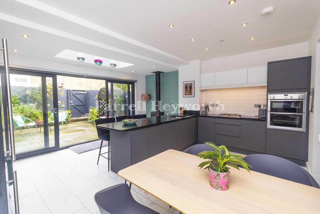 Kitchen Dining 2
