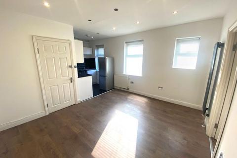 1 bedroom flat to rent, Earlham Grove, London E7