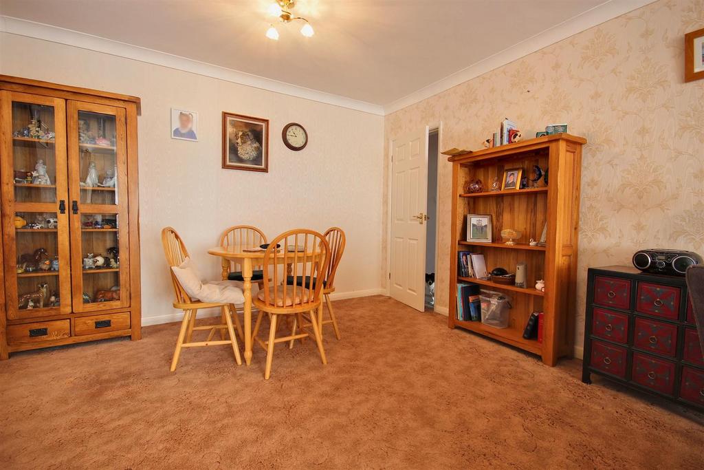Combined lounge and dining room