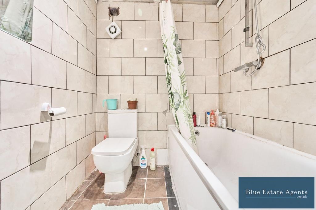 Ground Floor Bathroom Suite