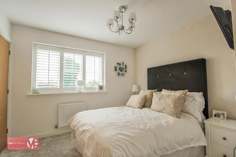undefined, Magnolia Way, Waltham Cross EN8