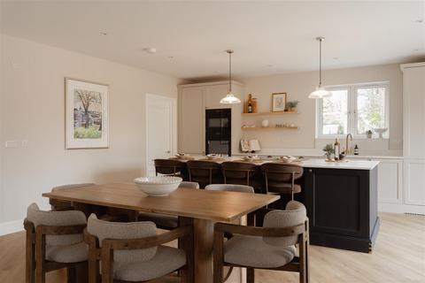 undefined, Bechwood Close, Box Hill, Tadworth