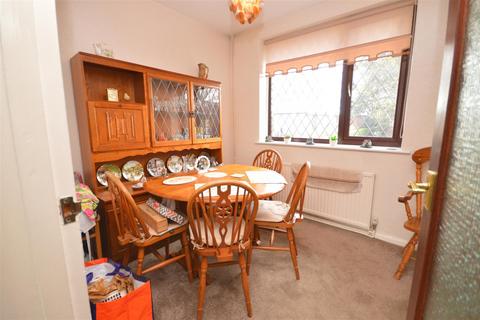 3 bedroom semi-detached house for sale, Rookhill Road, Pontefract
