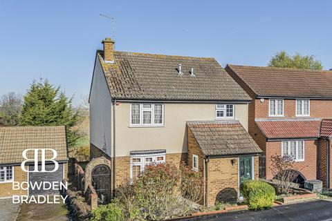 Ely Place, Woodford Green, IG8