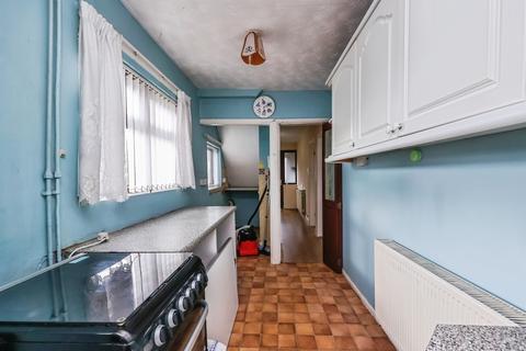 3 bedroom semi-detached house for sale, Scargill Avenue, Newthorpe, Nottingham