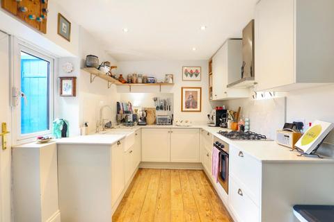 3 bedroom apartment for sale, Denmark Hill, London, SE5