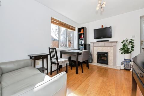 undefined, Caravel Close, Grays