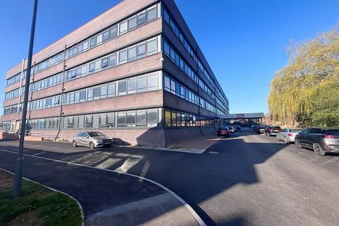 2 bedroom apartment to rent, Fowler Road, Aylesbury