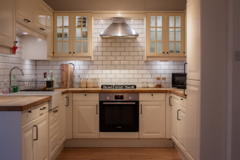 5 bedroom semi-detached house to rent, Kenilworth Avenue, Loughborough, LE11