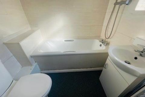 2 bedroom end of terrace house to rent, Hunter Street, Rugby, CV21