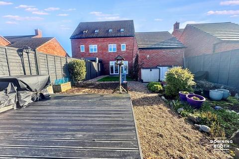 3 bedroom townhouse for sale, Tye Road, Fradley, Lichfield, WS13 8GW