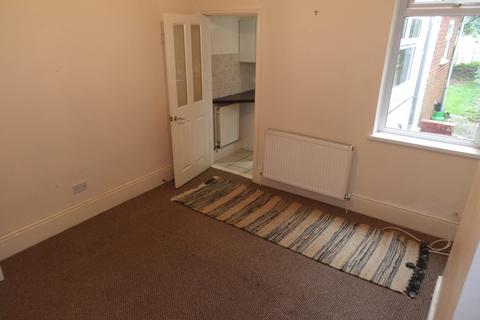 3 bedroom end of terrace house to rent, Selly Park, Birmingham, B29
