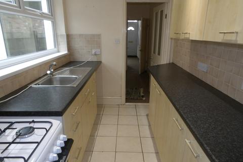 3 bedroom end of terrace house to rent, Selly Park, Birmingham, B29