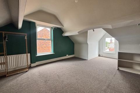 2 bedroom flat to rent, Lysways Street, Walsall, WS1