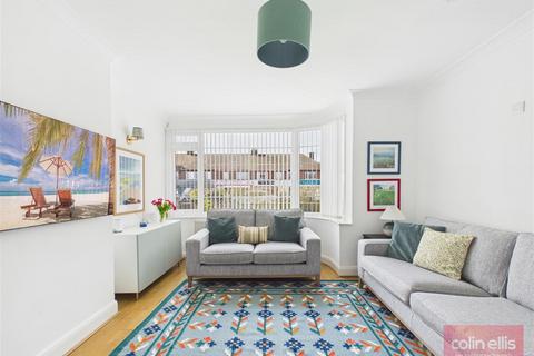 3 bedroom semi-detached house for sale, Newlands Park Drive, Scarborough