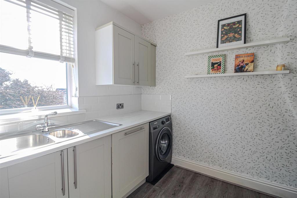 Haywood Road Mapperley, Nottingham, NG3 6 AF