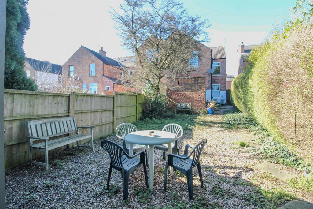 Haywood Road Mapperley, Nottingham, NG3 6 AF