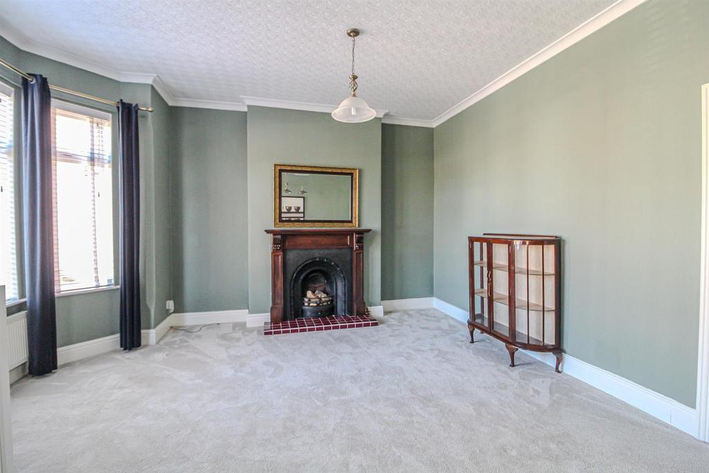 Haywood Road Mapperley, Nottingham, NG3 6 AF