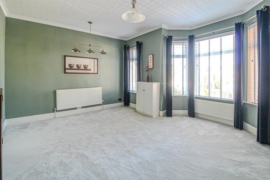 Haywood Road Mapperley, Nottingham, NG3 6 AF