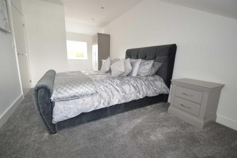 3 bedroom house to rent, Crossall Street, Macclesfield