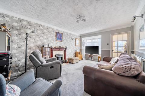 3 bedroom detached house for sale, Donnington Drive, Valley Park, Chandler's Ford