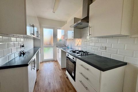 3 bedroom end of terrace house for sale, Drake Road, Harrow HA2