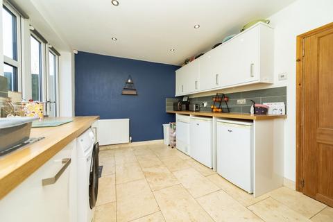 undefined, Sandringham Rise, Shepshed, LE12